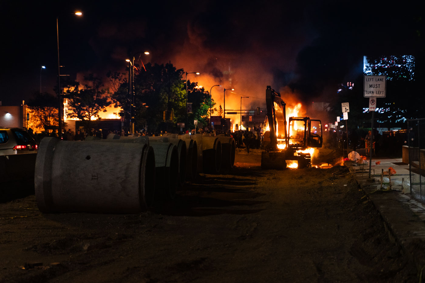 Lake Street burning during Minneapolis riots