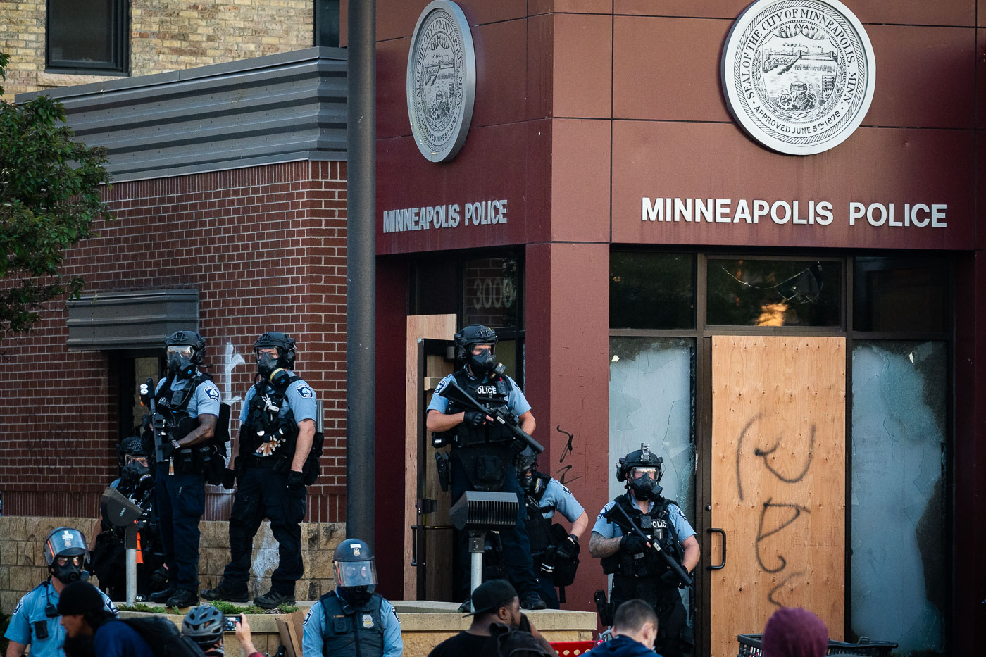 Minneapolis police and protesters in Minneapolis