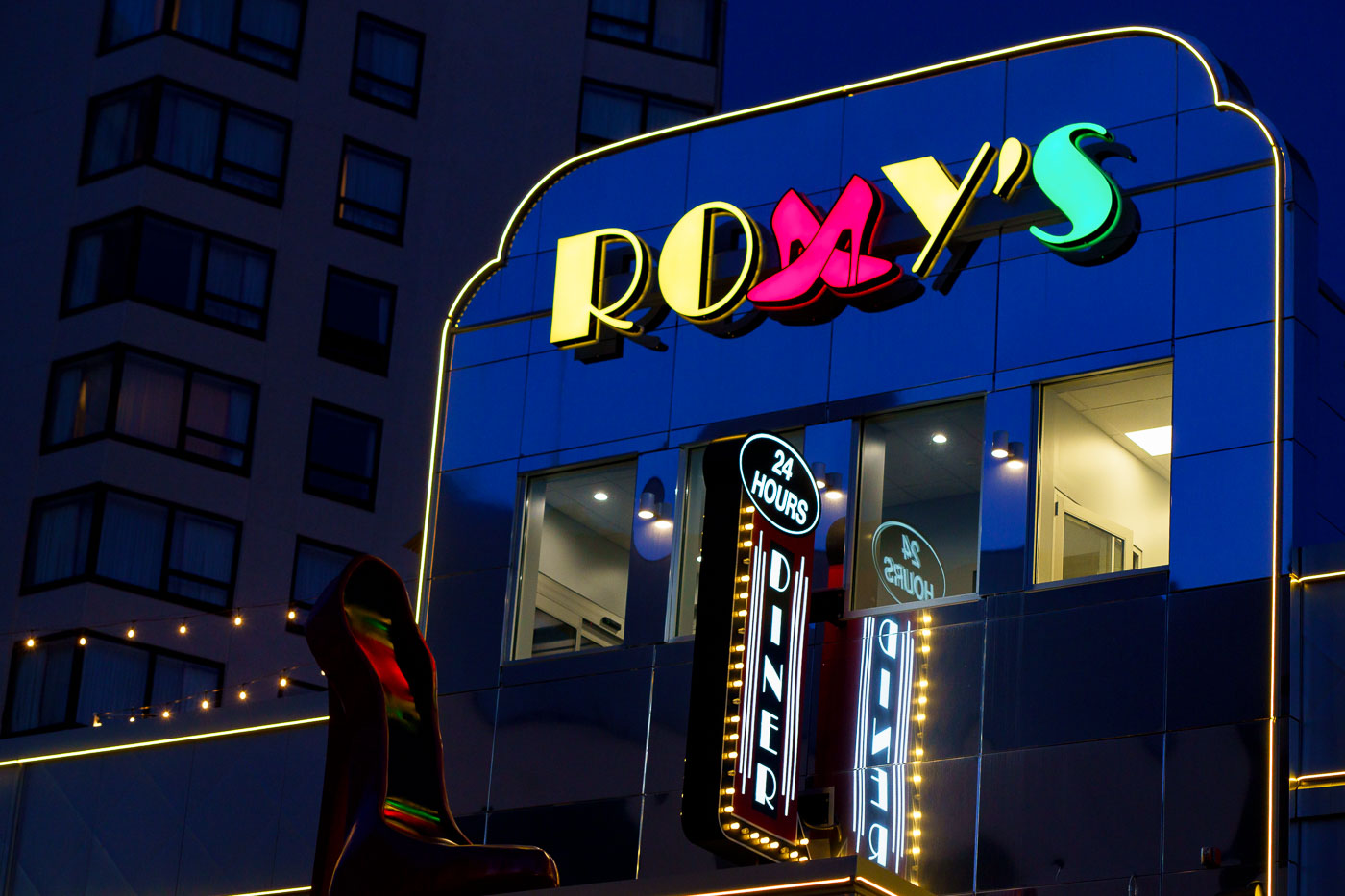 Roxy’s Cabaret on Nicollet Mall in Minneapolis above the The Nicollet Diner.