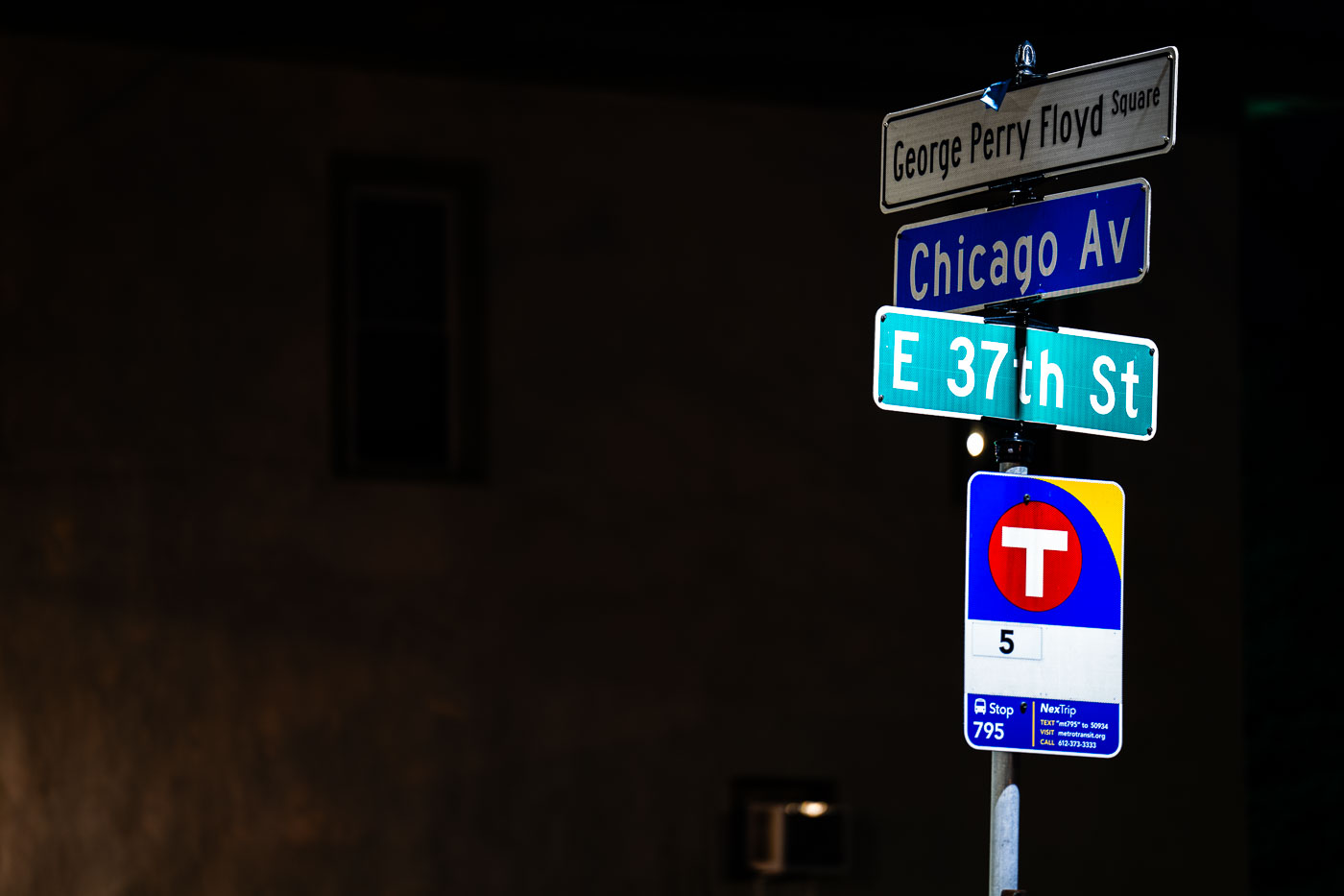 Street signs on 37th S and Chicago Ave