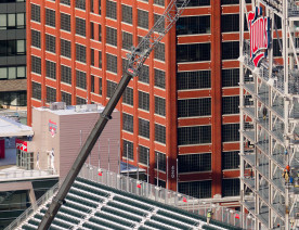 Workers installing a new 76% larger 10,000 square foot LED videoboard at Target Field. @ballparkdigest says it'll be the 4th largest video display in Major League Baseball and just the 5th HDR capable board. (Minneapolis, December 2022).