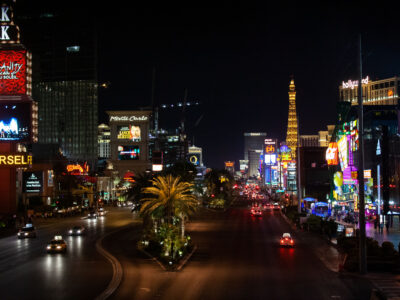 Las Vegas Strip: Monte Carlo, Trump Tower, Eiffel Tower at night