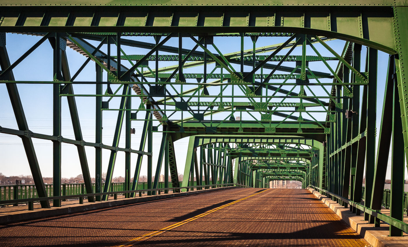 Lowry Bridge in North Minneapolis before demolition