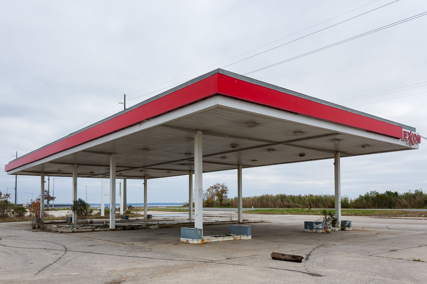 Hurricane damaged Exon gas station