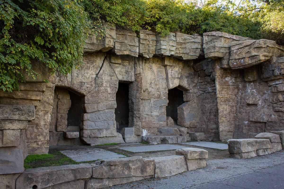 Operating from 1912 to 1965, the Los Angeles Zoo once held bears, lions, monkeys, macaws, goats, elaphants, reptiles and turtles. The animals were moved to a new zoo when this location was closed.