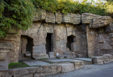 Operating from 1912 to 1965, the Los Angeles Zoo once held bears, lions, monkeys, macaws, goats, elephants, reptiles and turtles. The animals were moved to a new zoo when this location was closed.