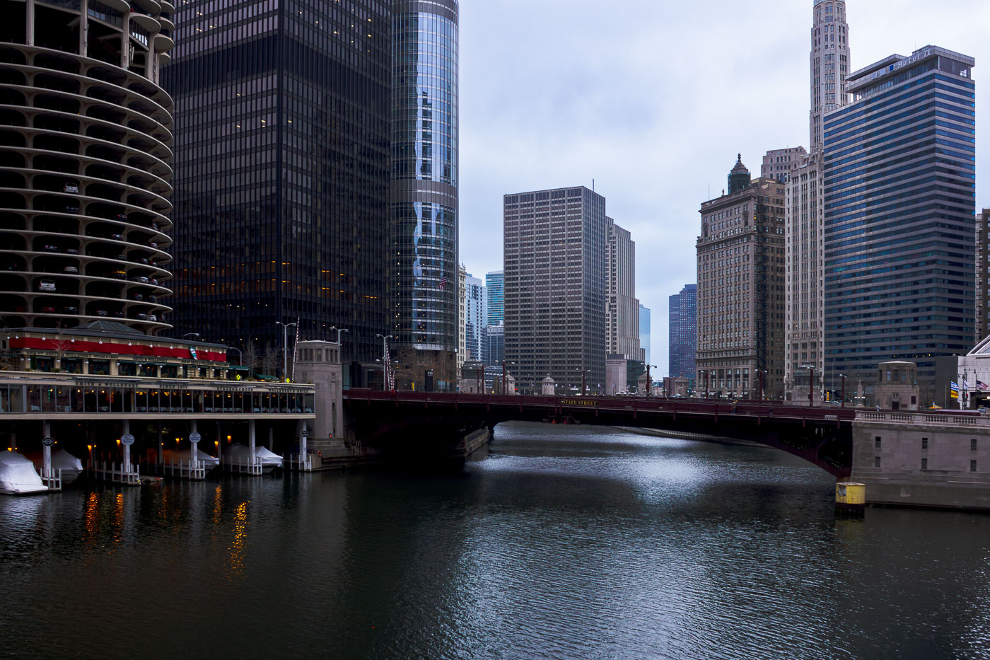 Smith and Wollensky on the Chicago River