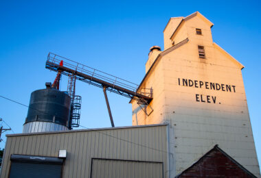 Independent Elevator in Glencoe, Minnesota.