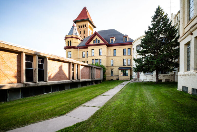 Fergus Falls Kirkbride in Minnesota 3 The Fergus Falls Regional Treatment Center in Fergus Falls, Minnesota.