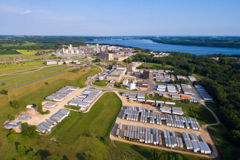 3M Plant in Cottage Grove 4 3M plant in Cottage Grove, Minnesota.