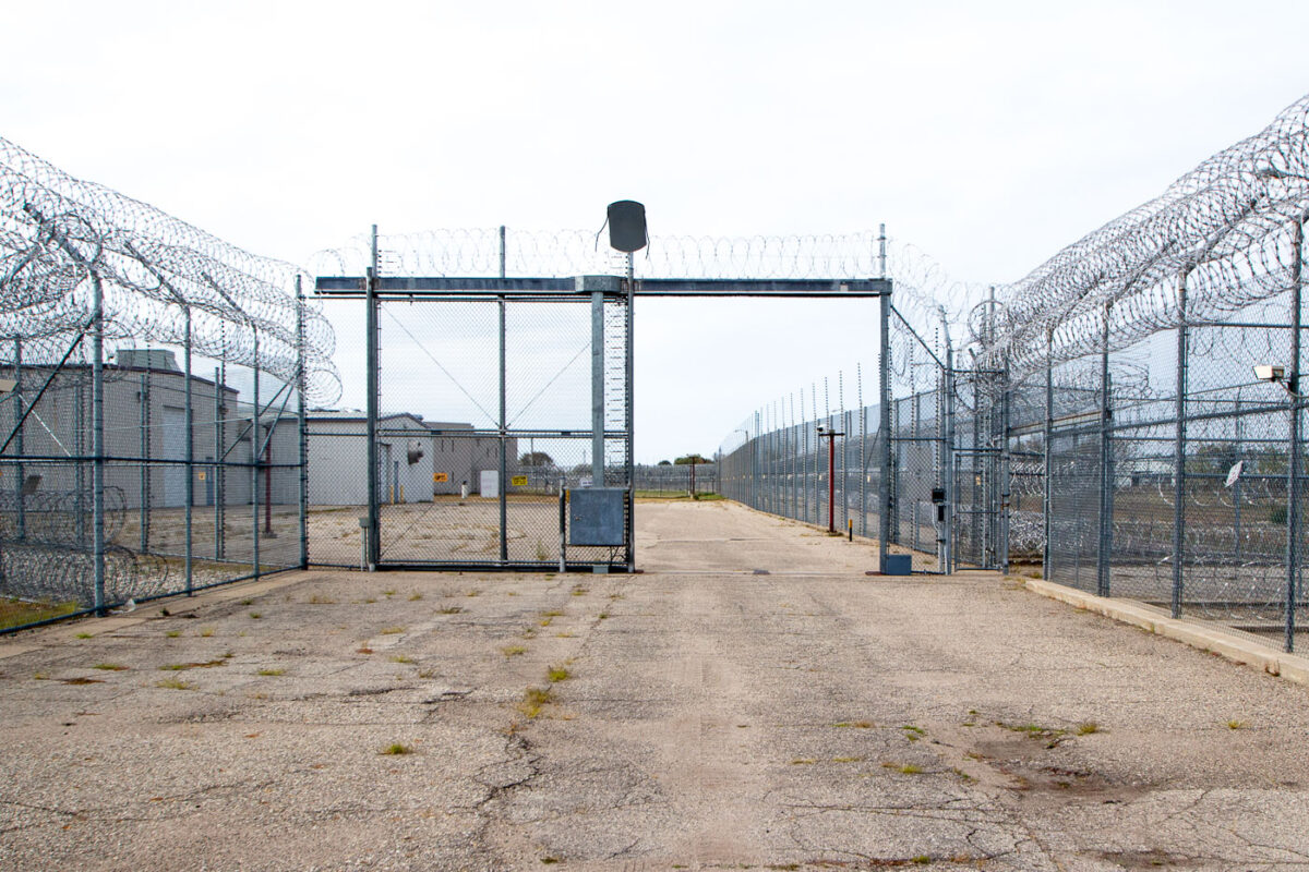 Razor wire at Prairie Correctional Facility in Appleton MN