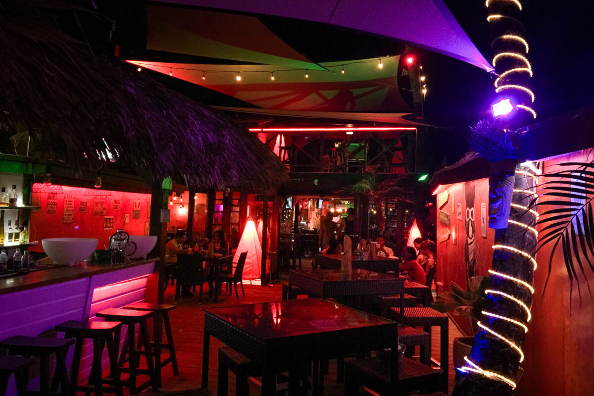 Dominican Republic Bar and Grill Onnos Bar