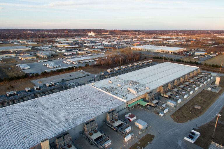 Google Data Center, Council Bluffs, Iowa 1 The Google Data Center in Council Bluffs, Iowa, is a large digital infrastructure facility that stores and processes data for Google's services.