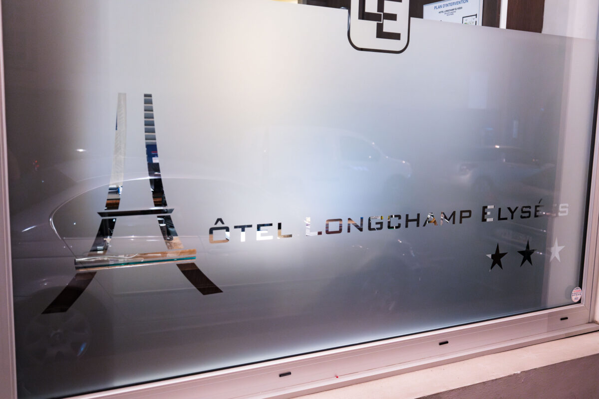 Hôtel Longchamp Elysées Frosted Window, Paris