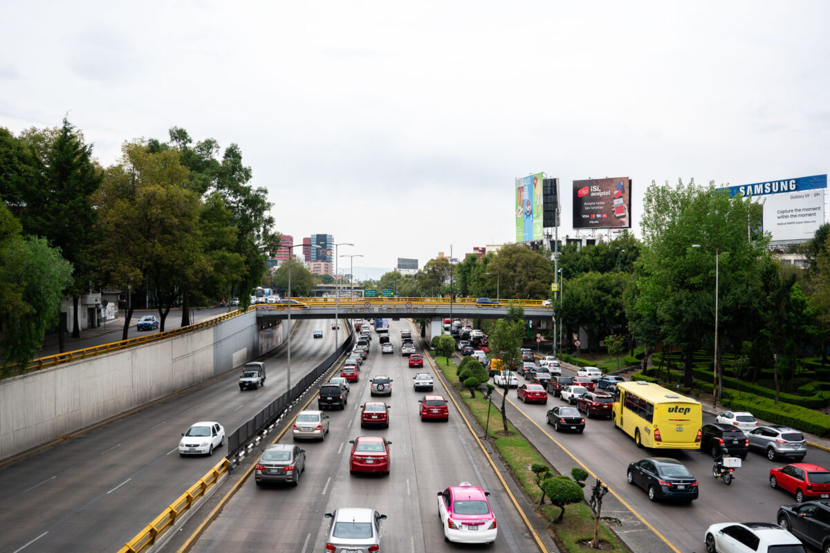 Traffic on Circuito Interior Melchor Ocampo, Mexico City