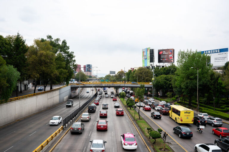 Traffic on Circuito Interior Melchor Ocampo, Mexico City 1 Traffic on Circuito Interior Melchor Ocampo, a major artery in Mexico City, facilitates daily transportation and economic activity.