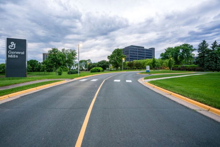 Entrance to General Mills World Headquarters 2 General Mills World Headquarters in Golden Valley, MN