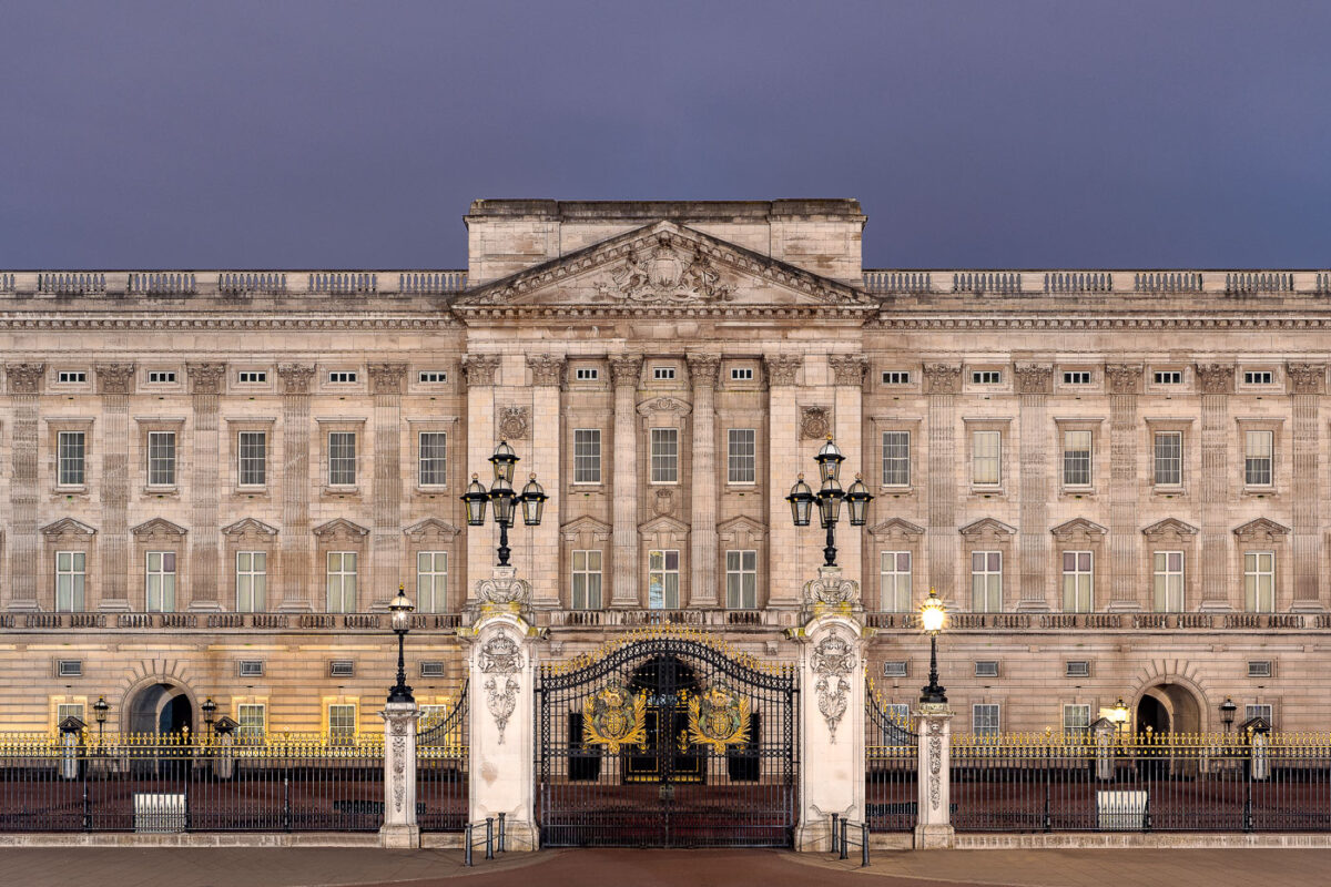 Buckingham Palace Front Facade at Dusk