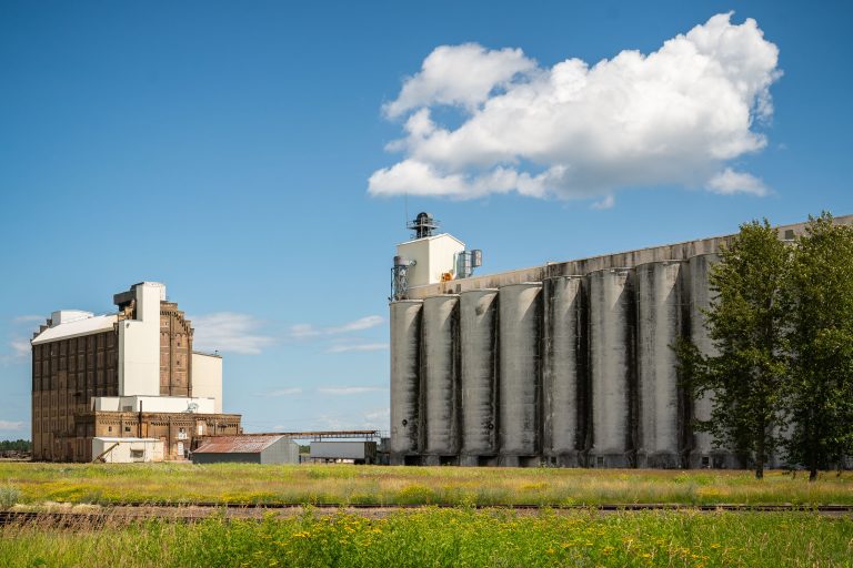 Hansen-Mueller Grain Elevator in Superior 1 Hansen-Mueller Grain Elevator in Superior, Wisconsin