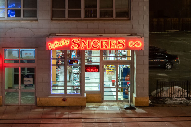 Infinity Smokes in Downtown Minneapolis 1 Infinity Smokes in Downtown Minneapolis
