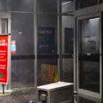 The Aldi store on 27th Ave S being looted during the 2nd day of protests in Minneapolis following the death of George Floyd.