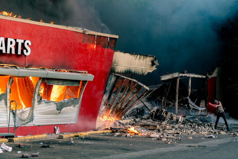 O'Reilly Auto Parts on Nicollet Ave burning 1 O'Reilly Auto Parts fire on May 30, 2020 after 4 nights of protests following the death of George Floyd.