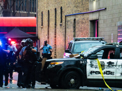 MPD disperse protesters with less lethal at 3rd Precinct