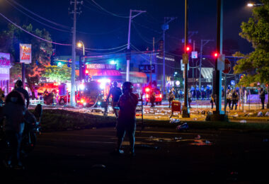AutoZone on Minnehaha Ave during the 2nd day of protests in Minneapolis following the death of George Floyd.