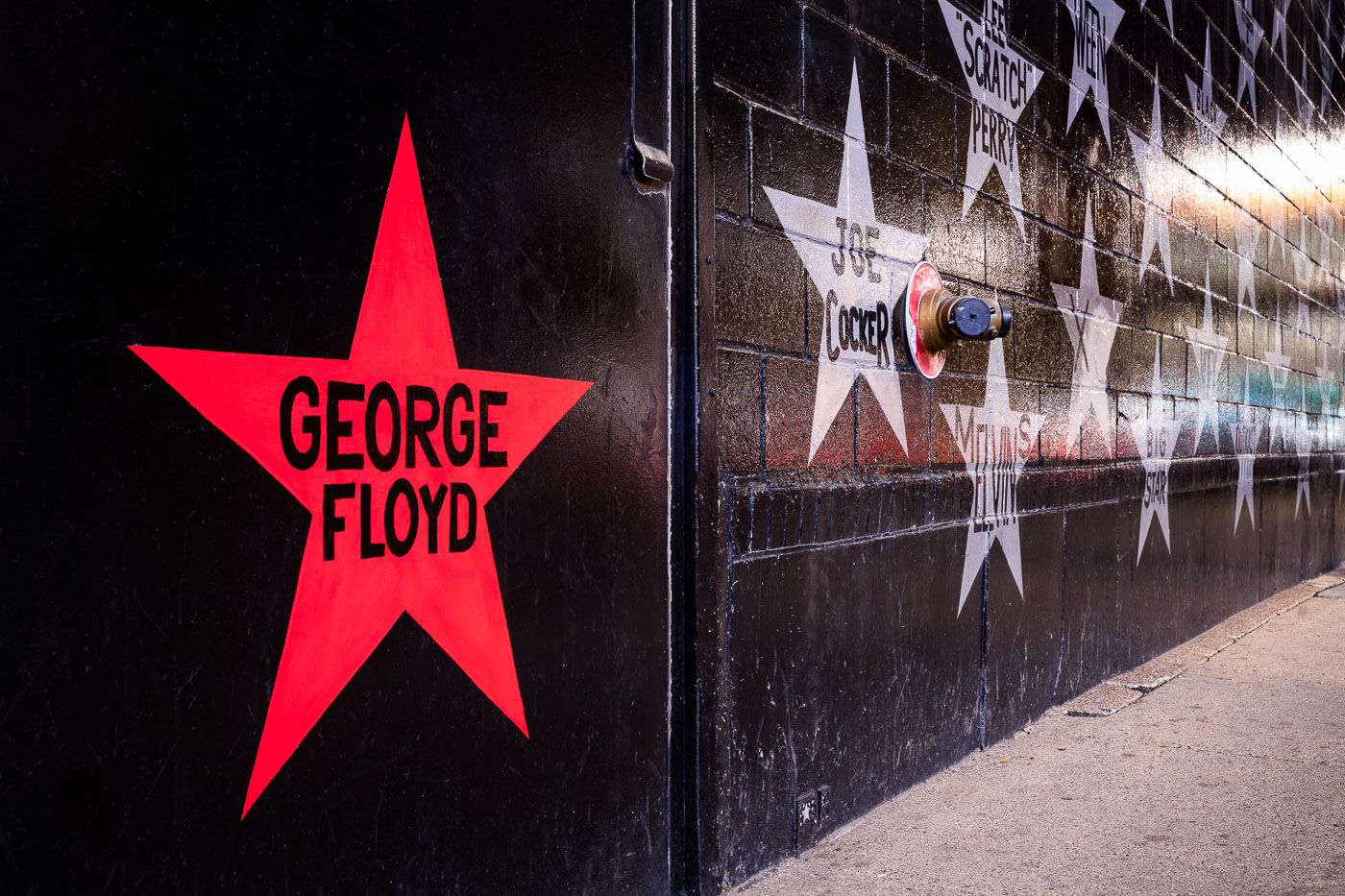 George Floyd star on legendary First Avenue
