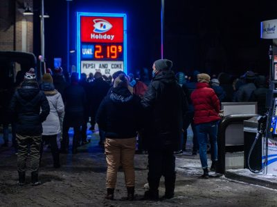 Minneapolis Protest at Holiday Gas after Dolal Idd killing