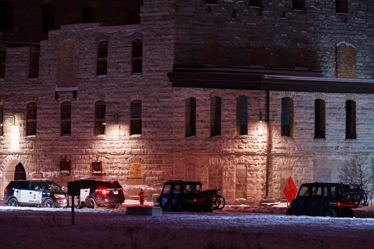 Around 100 in Minneapolis joined a NYE nationwide call for protest supporting those imprisoned by the state. After the jail was spray-painted Minneapolis Police, State Patrol, Golden Valley PD, Hennepin Sheriffs, & state aerial surveillance descended on the area to arrest dozens.