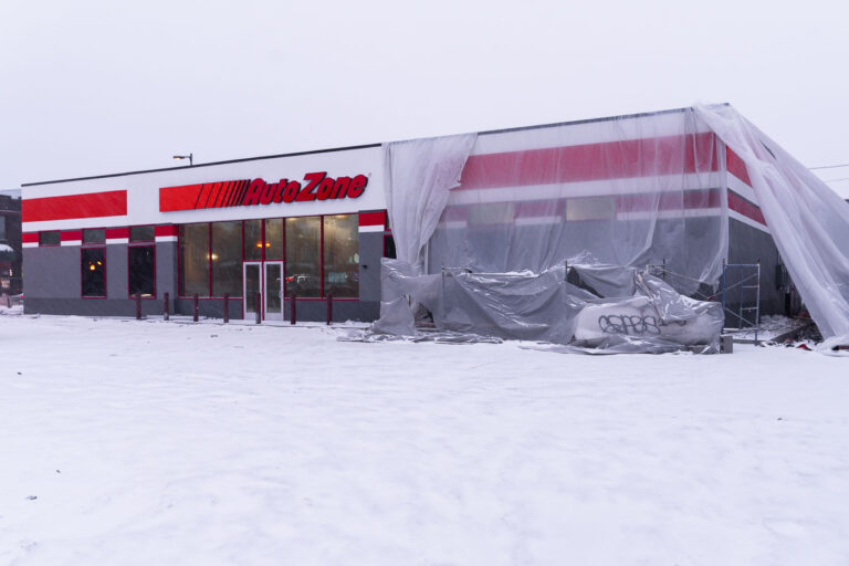 Rebuilt AutoZone store on Lake Street in Minneapolis 1 While the Autozone on East Lake was the first building to burn during unrest, the Autozone on W. Lake is the first building to be completely rebuilt.