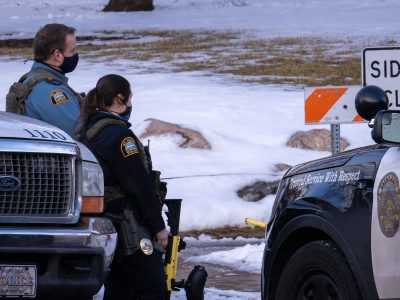 St. Paul Police with less lethal weapons near Governor's Residence Jan 6