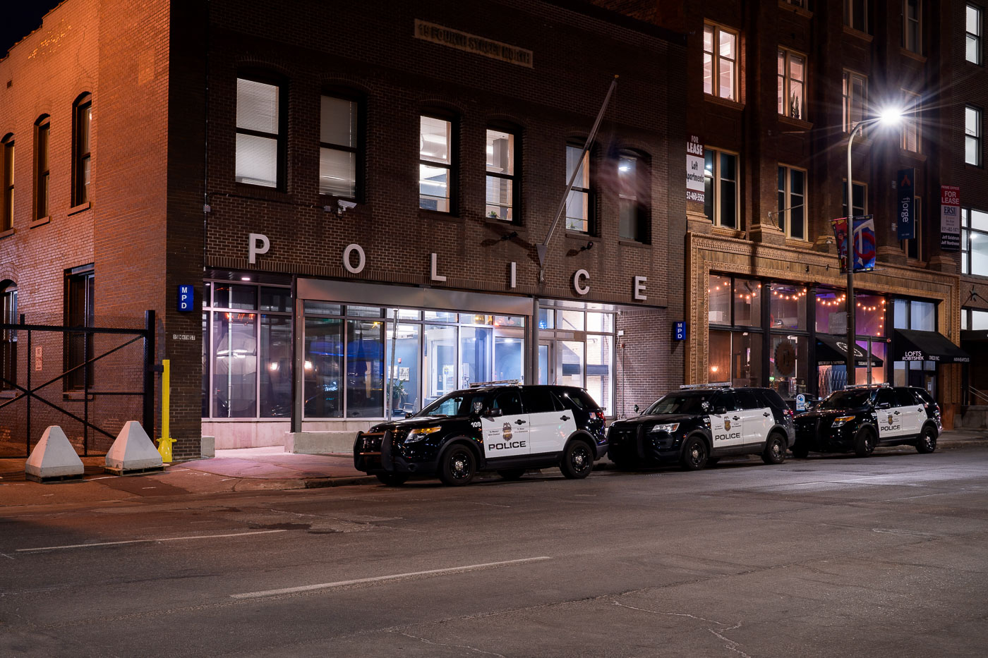 Minneapolis police 1st precinct security door