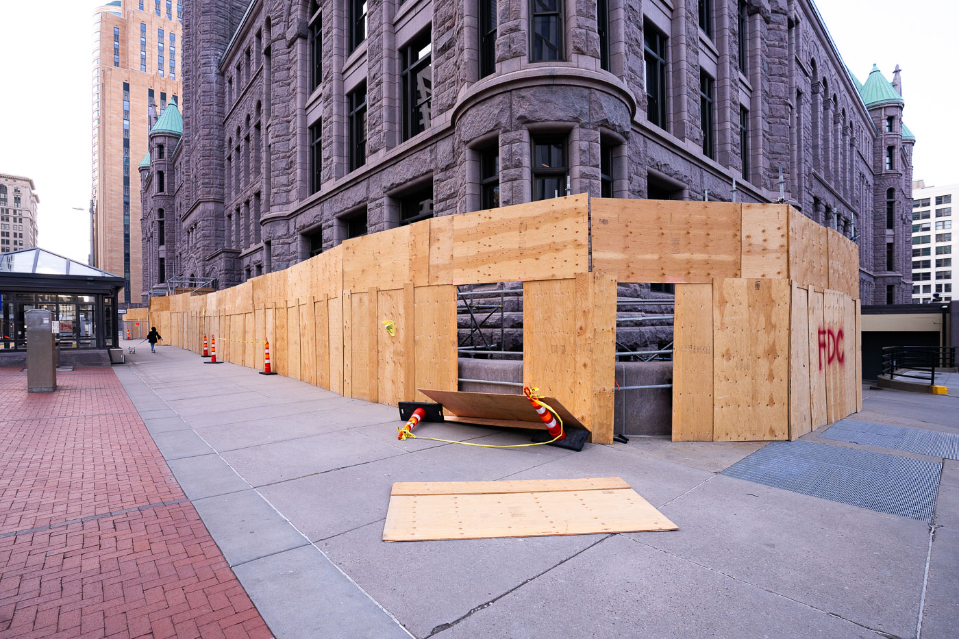 Heavy wind blows down City Hall boards