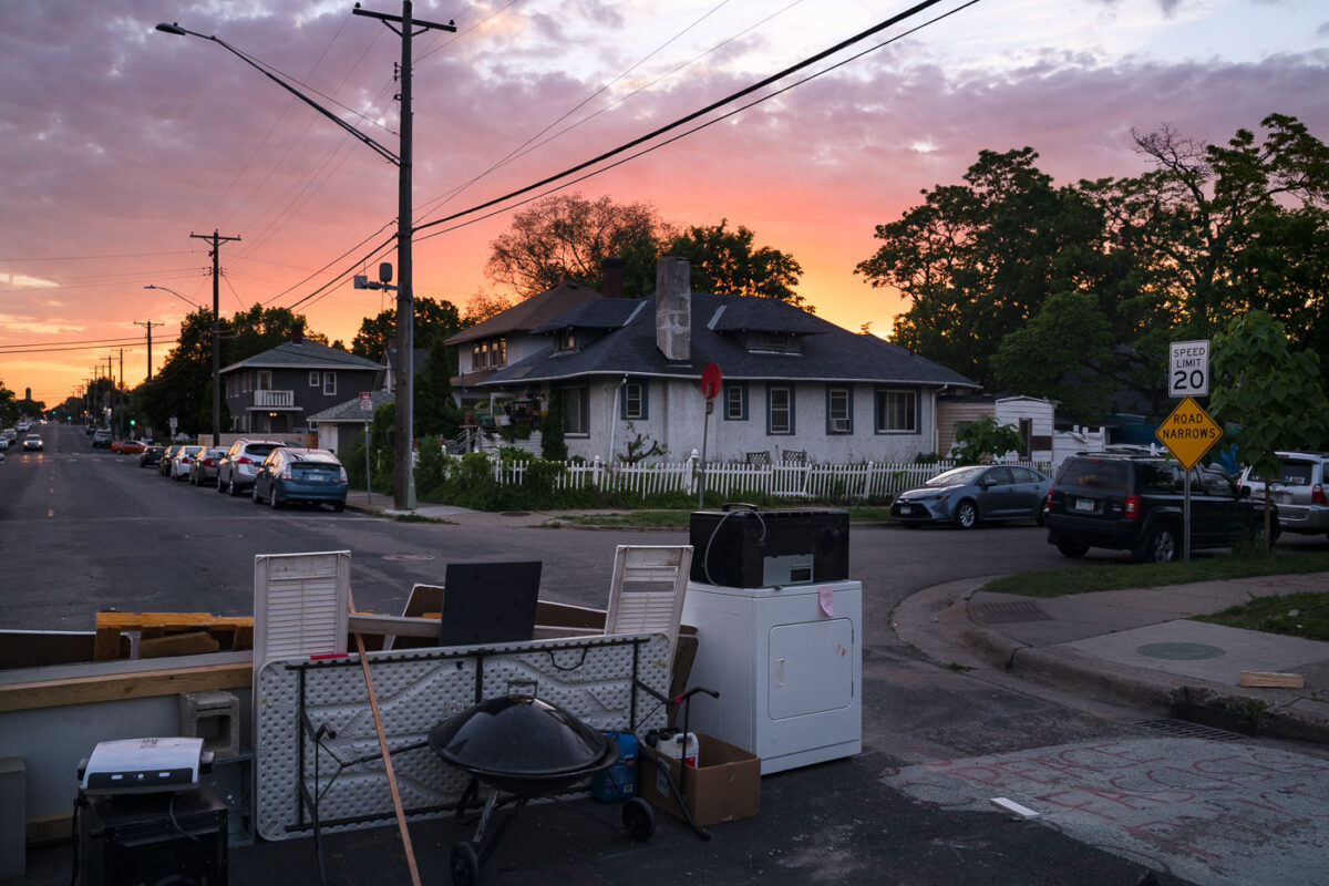 The City of Minneapolis cleared out barricades at the break of dawn but as the sun set the community had set up new barricades.