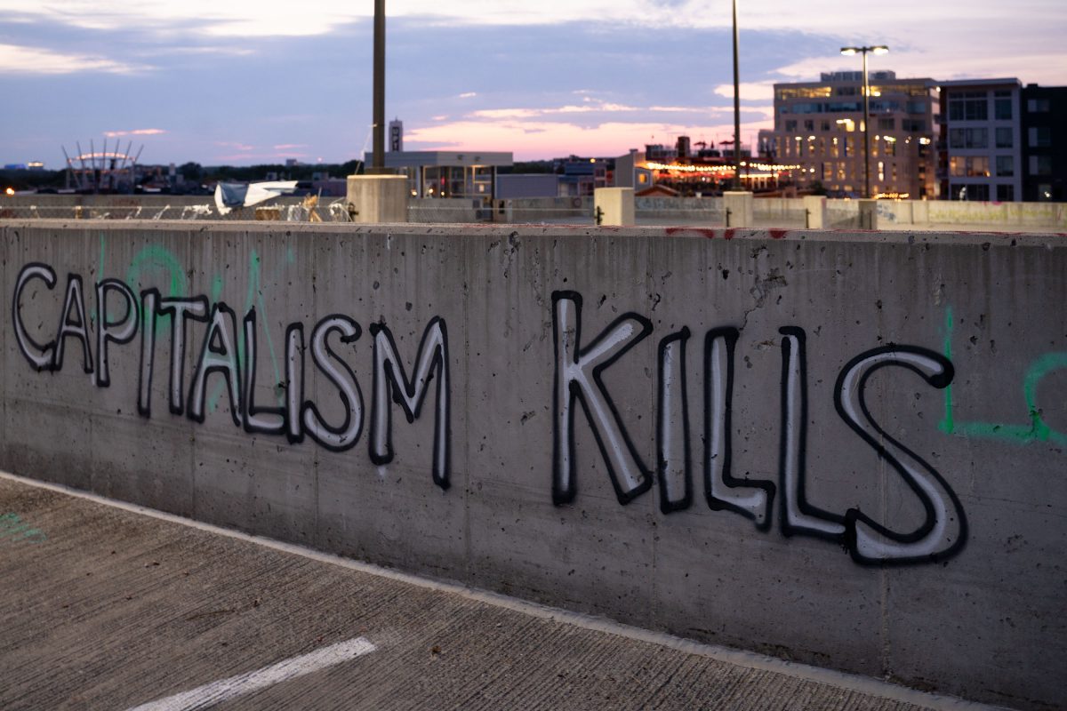 Capitalism Kills Graffiti in Uptown Minneapolis