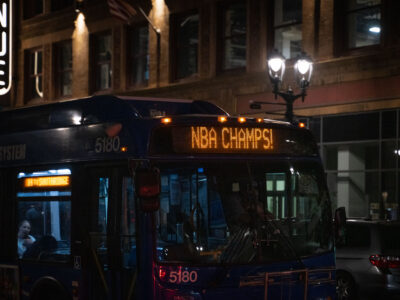 Milwaukee Bucks NBA Champions Bus, Deer District