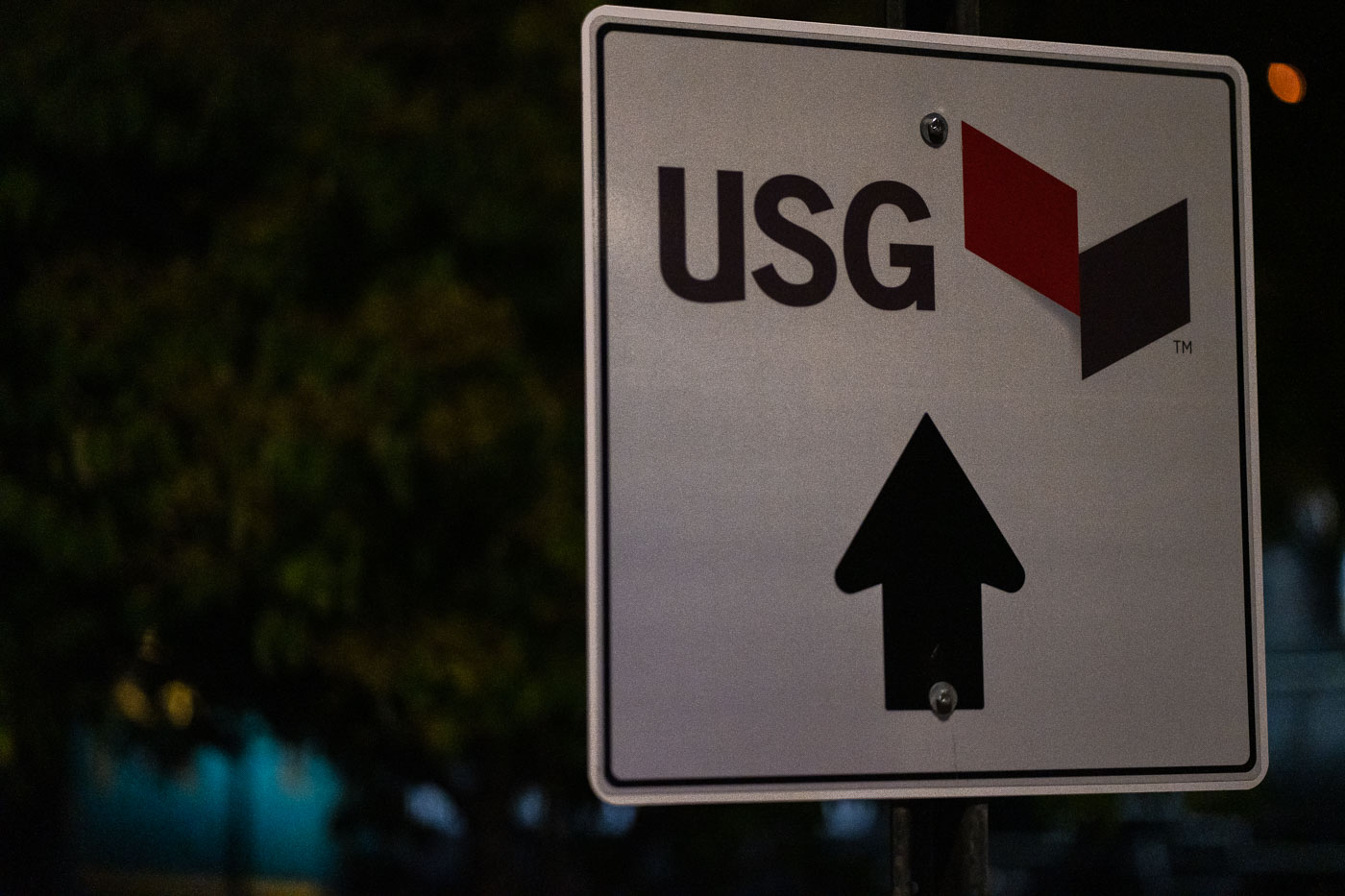 USG Sign at night