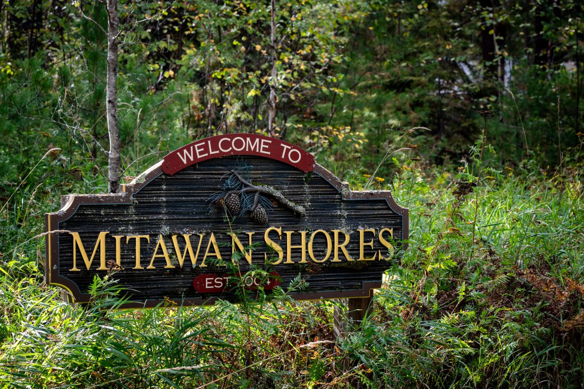Welcome to Mitawan Shores Sign, Minnesota