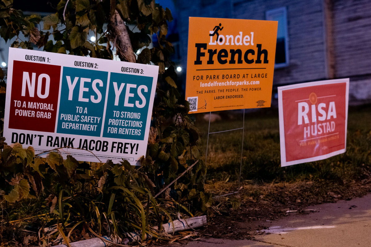Londel French, Risa Hosted, and Question 1 2 and 3 yard signs in Minneapolis.
