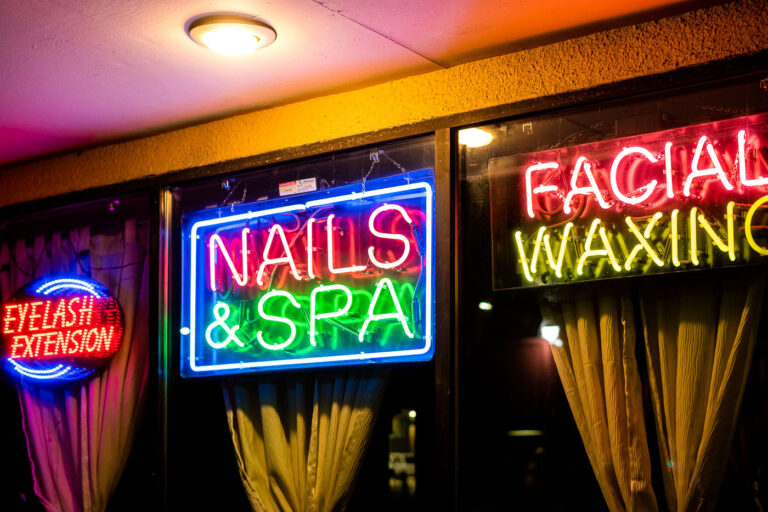Minneapolis Nail & Spa, Facial, Waxing, Eyelash Extension Neon Signs 1 Neon signs for Nails & Spa, Facial Waxing, and Eyelash Extension glow brightly in Minneapolis.