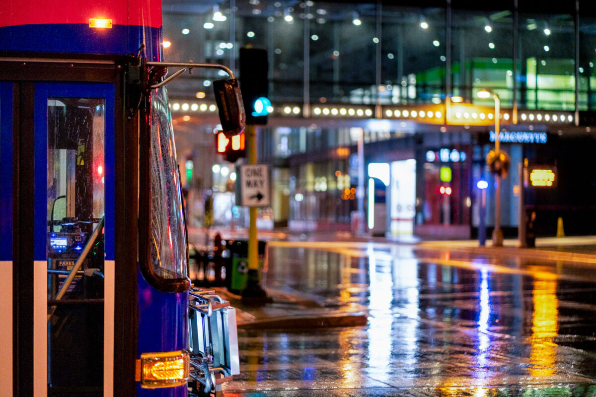 Metro Transit Bus on Marquette Ave in the rain