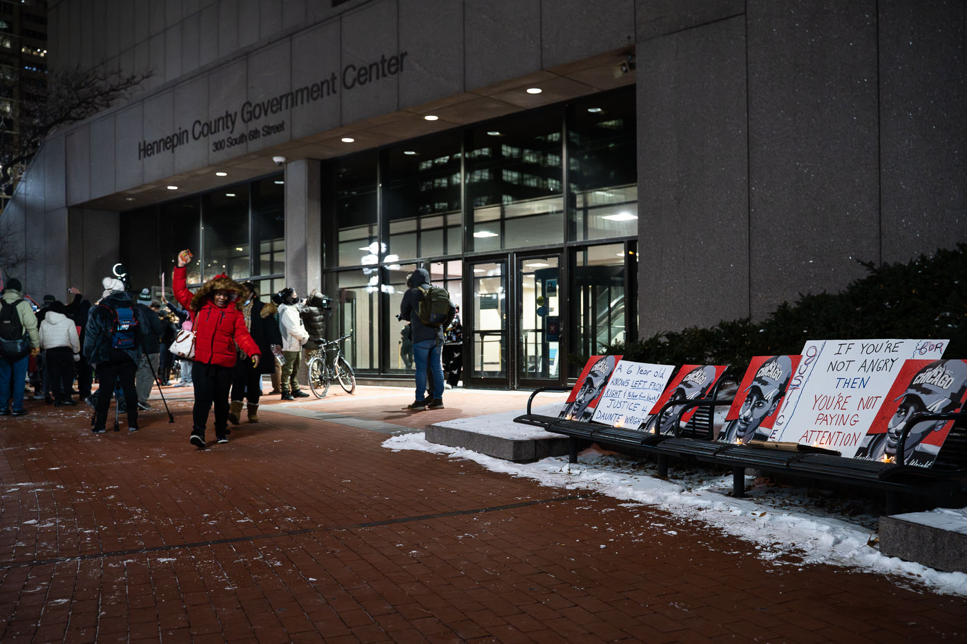 Protesters outside courtroom where Kim potter case is happening