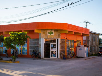 Costless Convenience Store, San Pedro, Belize