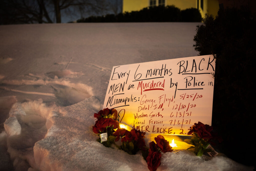 Activists spoke and led chants outside the home of Minneapolis Police Chief Huffman following last weeks killing of Amir Locke by MPD. To neighbors: “Come down here & hold your murderous cop neighbor accountable!" “Hey hey! ho ho! amelia huffman has got to go!” Windchill: -7°F