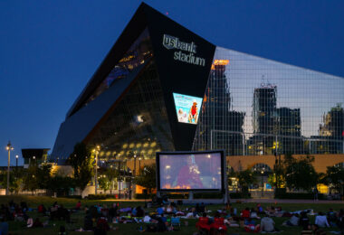 "The Princess Bride" being played as part of Minneapolis "Movies in the Park".