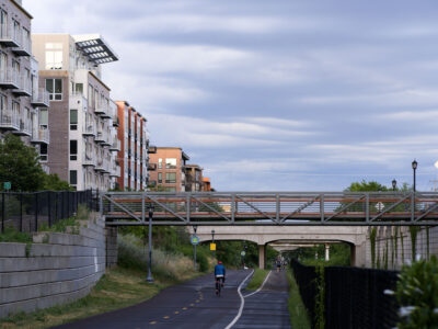 Midtown Greenway, Minneapolis: Pedestrian Bridge and Apartments