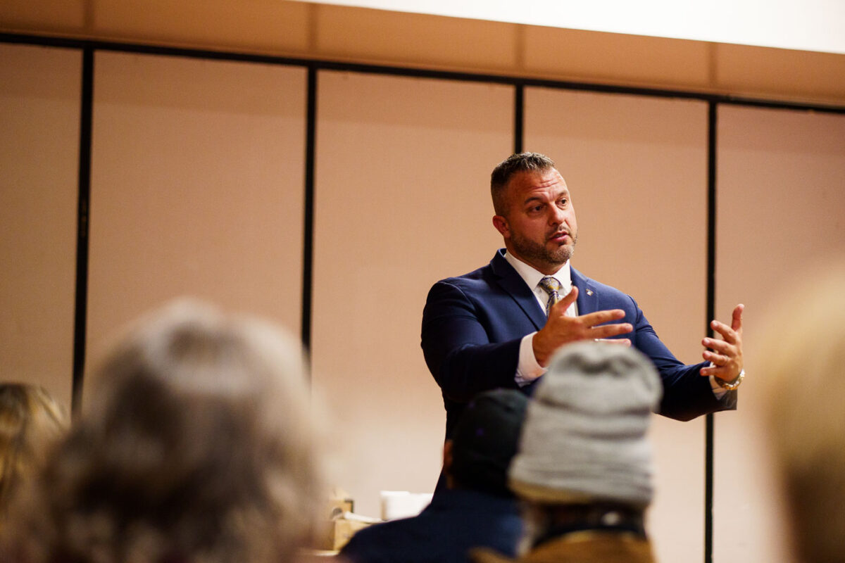 Minneapolis police chief nominee Brian O’Hara speaking to South Minneapolis community members gathered at Stewart Park for a meet and greet. He spent time talking about the consent decree process Newark went through and differences between Newark and Minneapolis.