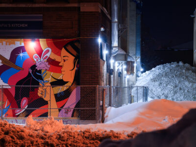 Minneapolis: Snow piles by Coliseum Building mural, Lake Street